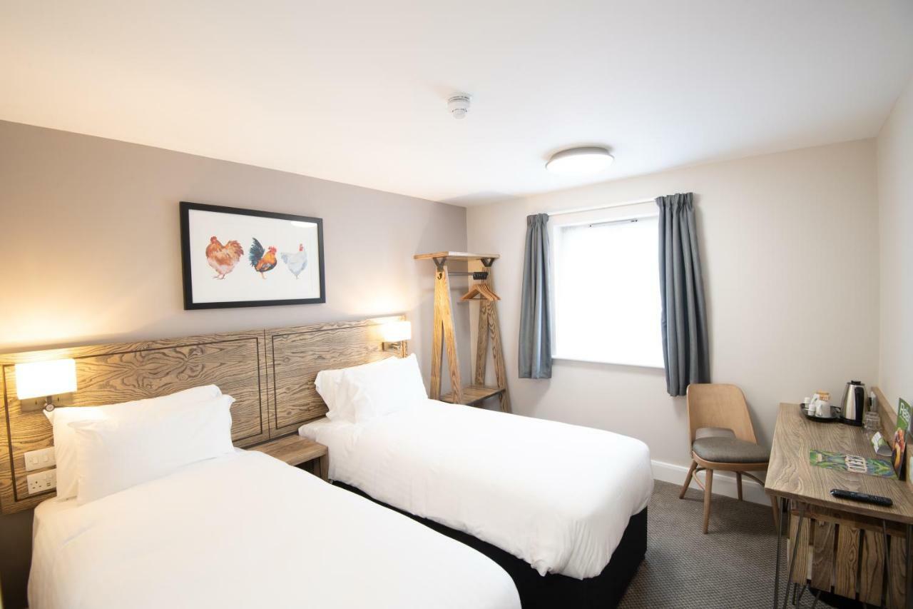 Paisley Pear, Brackley By Marston'S Inns Экстерьер фото